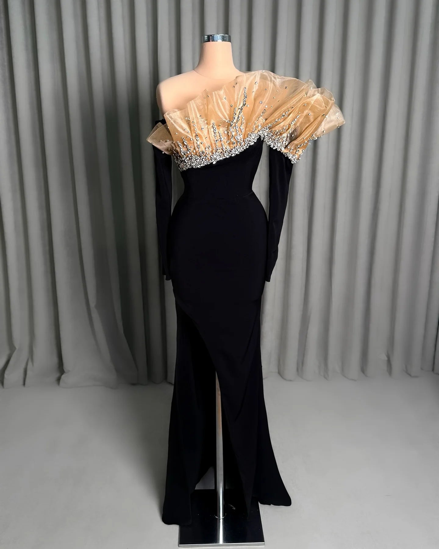 Clothes Sales Simple Black Velvet Prom Dresses Mermaid Off Shoulder Elegant Evening Party Dresses Turkish Coutures Cocktail Gowns Customized Clothes Sales Simple Black Velvet Prom Dresses Mermaid Off Shoulder Elegant Evening Party Dresses Turkish Coutures Cocktail Gowns Customized