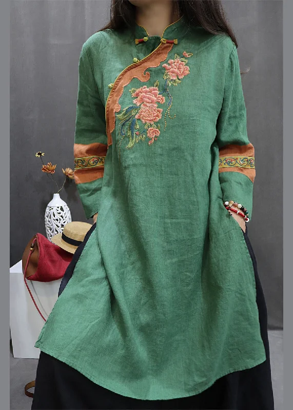 High-End Women's Apparel Vintage Green Stand Collar Embroideried Linen Holiday Dress Spring