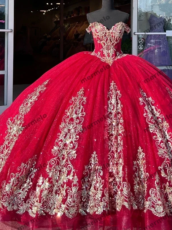 Women's Transitional Outfit Red Ball Gown 15 Year Old Quinceanera Dresses Vestidos De Fiesta Birthday With Gold Appliques Women's Transitional Outfit Red Ball Gown 15 Year Old Quinceanera Dresses Vestidos De Fiesta Birthday With Gold Appliques