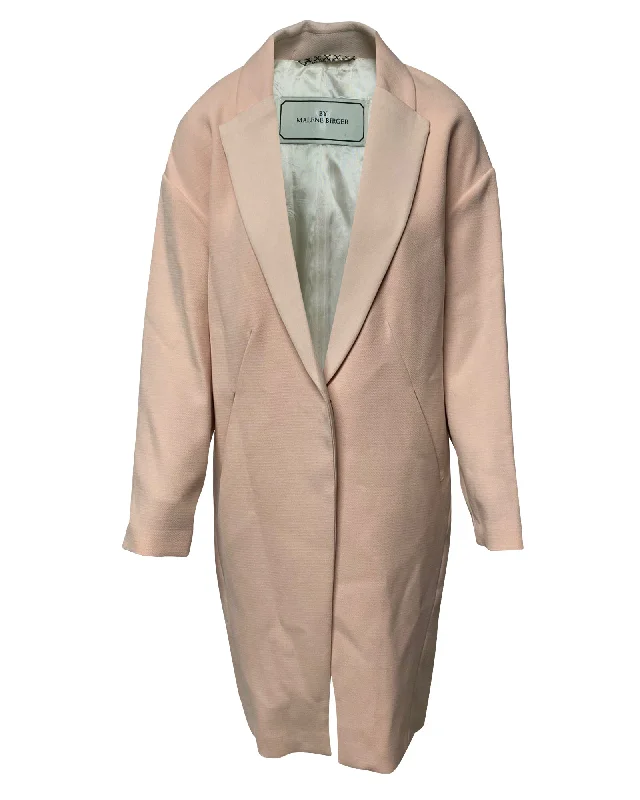 Charming Everyday Clothing For Women By. Malene Birger Fiurica Oversized Piqué Coat in Pink Polyester Charming Everyday Clothing For Women By. Malene Birger Fiurica Oversized Piqué Coat in Pink Polyester