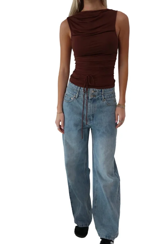 Fashionable Women's Wardrobe Day To Day Denim Jean In Light Wash Denim