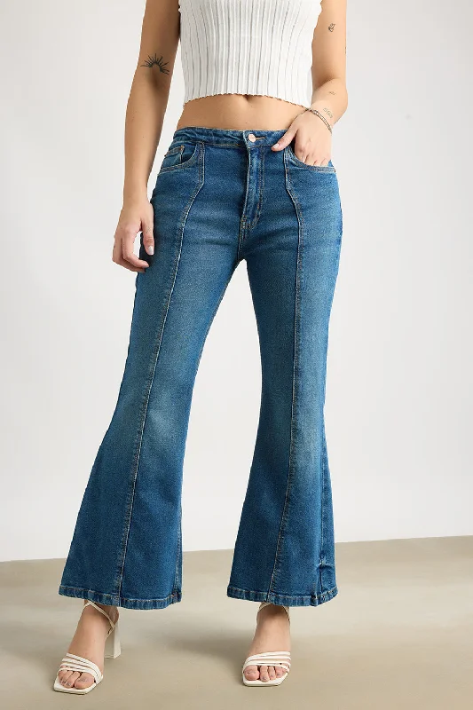 Chic Casual Wardrobe Essentials Blue Mill Washed Bootcut Jeans
