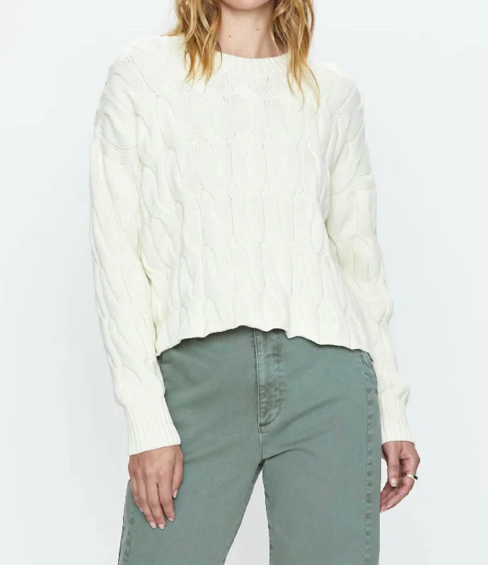 Fashionable Women's Wardrobe Eva Crew Neck Sweater In Ecru Cable