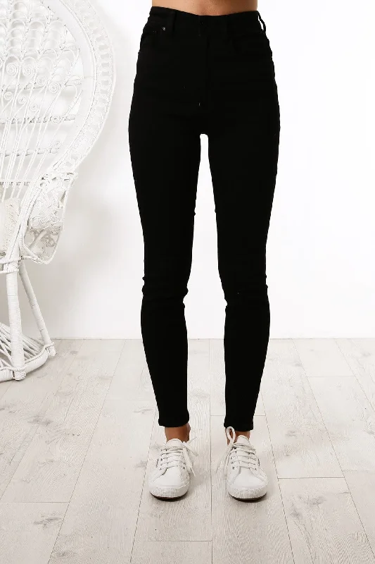 Women's Athleisure Apparel High Licks Crop Jean Primo Black